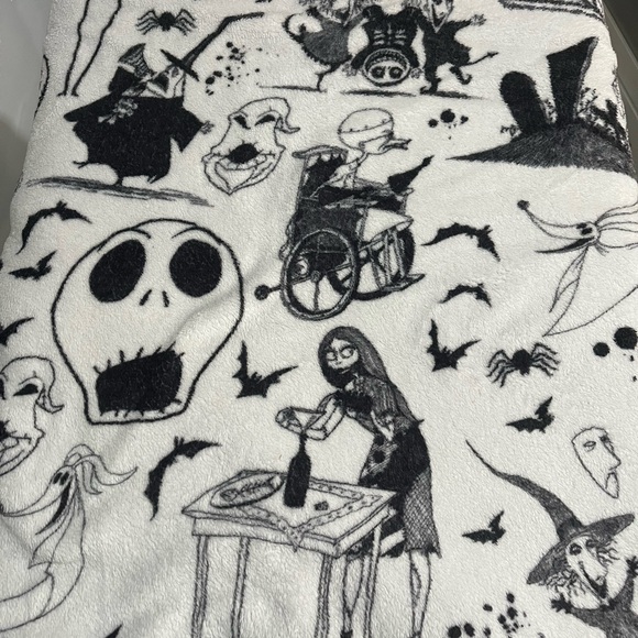 Nightmare Before Christmas Themed Blanket - Picture 3 of 3